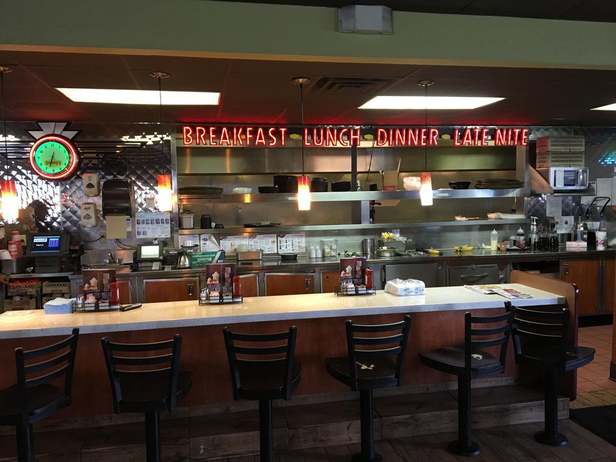 麦迪逊温德姆戴斯酒店 外观 照片